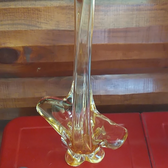 Chalet Canada Tall Vase - Picture 4 of 7